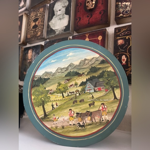 Buhler Holzspan Other - Buhler Holzspan, antique Hand Made, Folk Art Painted, Round Sewing Box